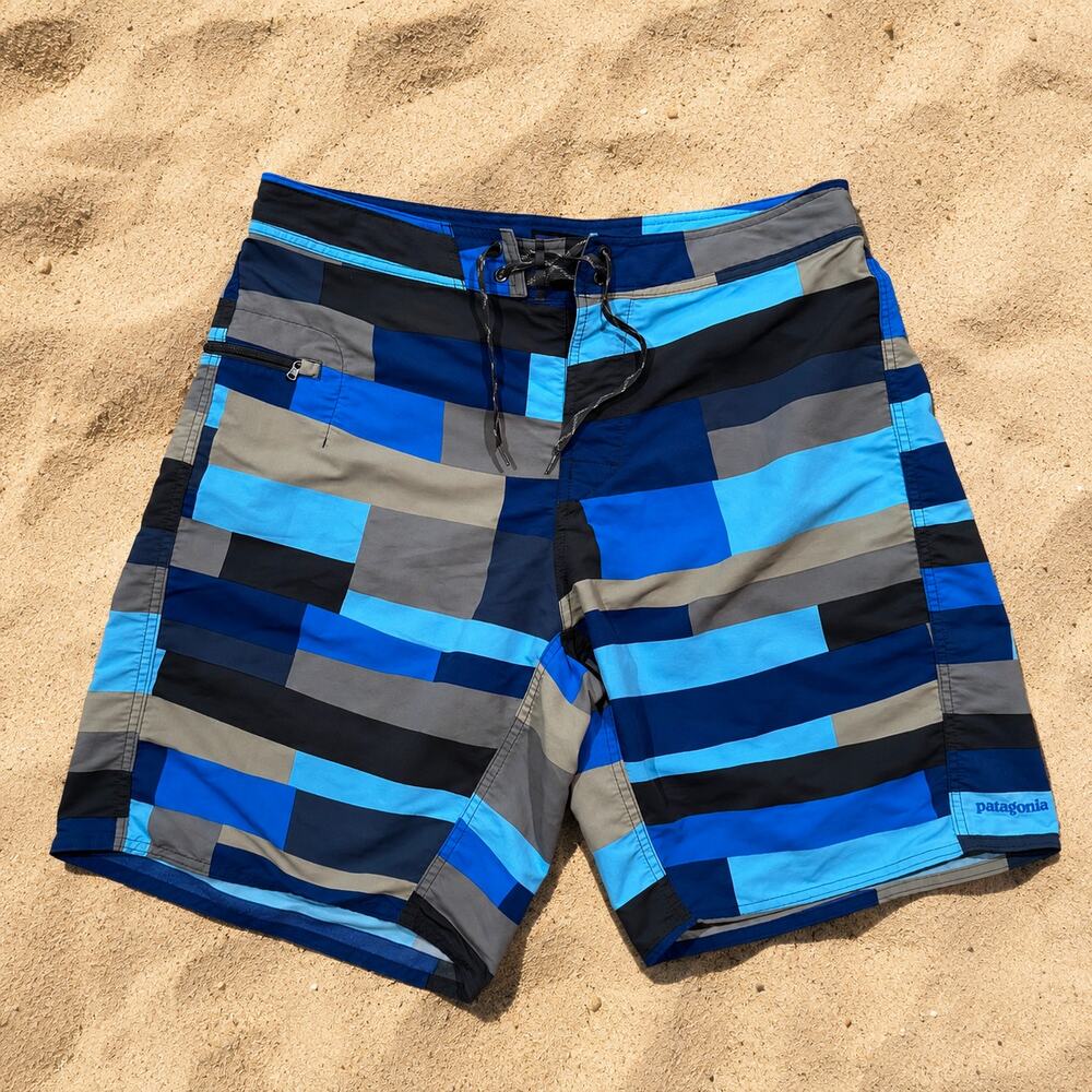 Patagonia Boardshorts Mens 35 Blue Geo Print Surf Beach Swim Shorts